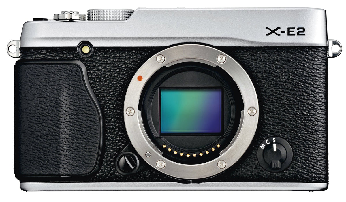 16.3 MP Compact System Digital Camera with 3.0-Inch LCD T18400